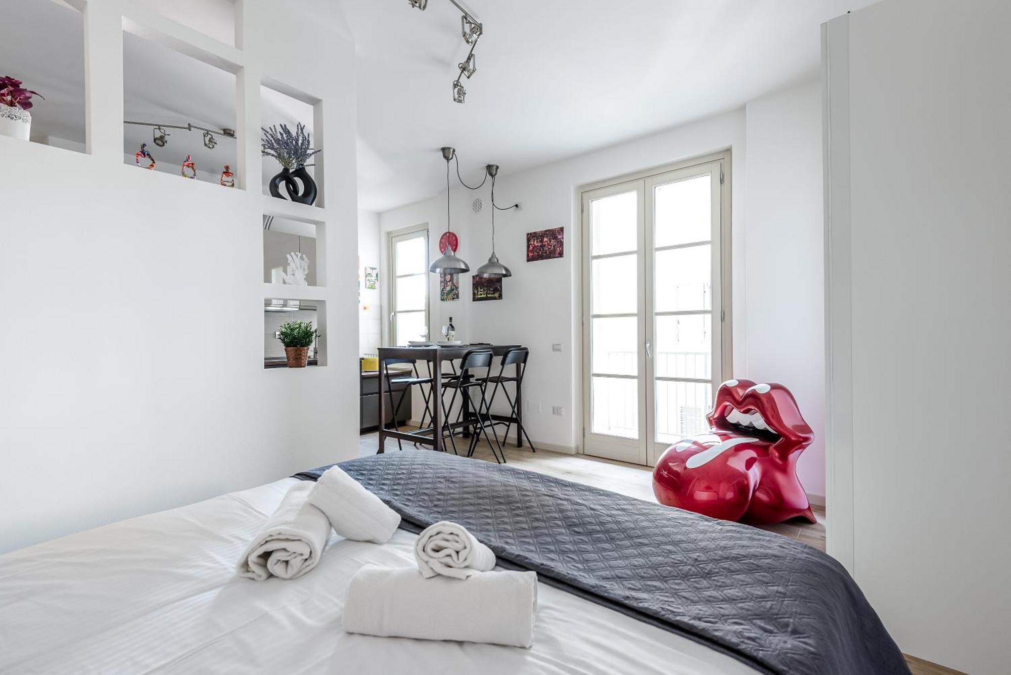 Appartamento Hostly-Giugio'S House-Lungarni And Town Center Pisa Esterno foto